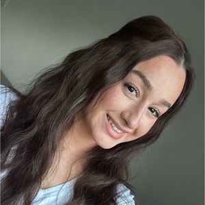 Meet your Posher, Ebru